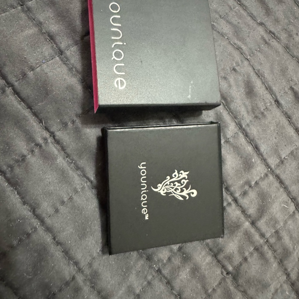Younique Black Eyeshadow Palette